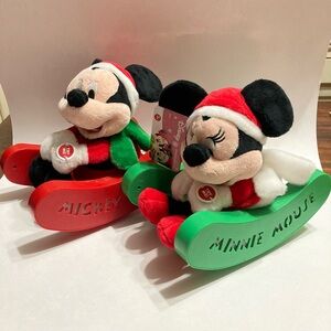 New! Disney Mickey Mouse Minnie Sleigh Pals Light Music Plush Set Christmas